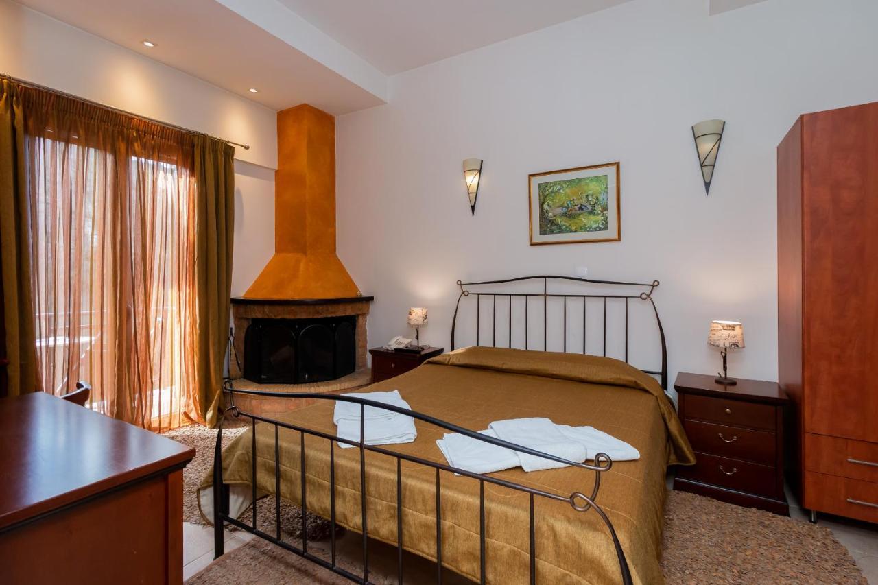 Ahilion Hotel Kalavryta Esterno foto