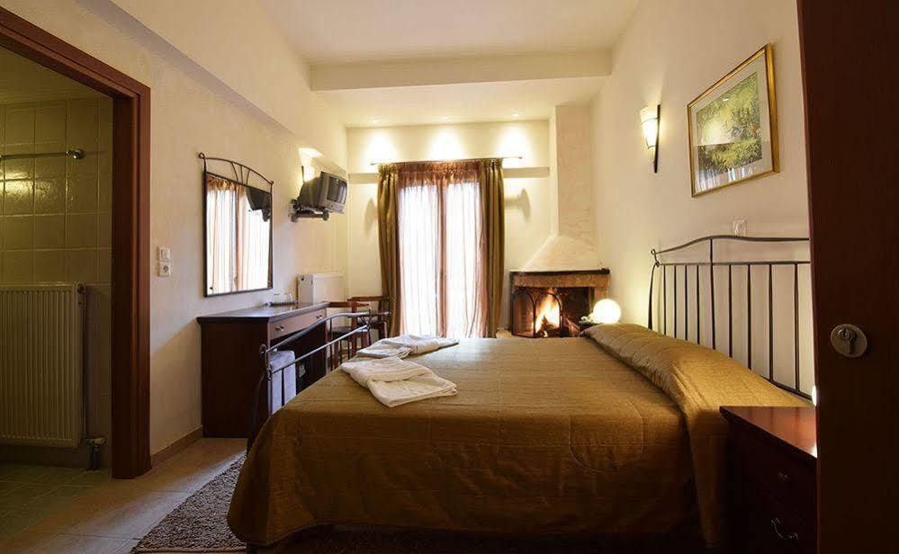 Ahilion Hotel Kalavryta Esterno foto