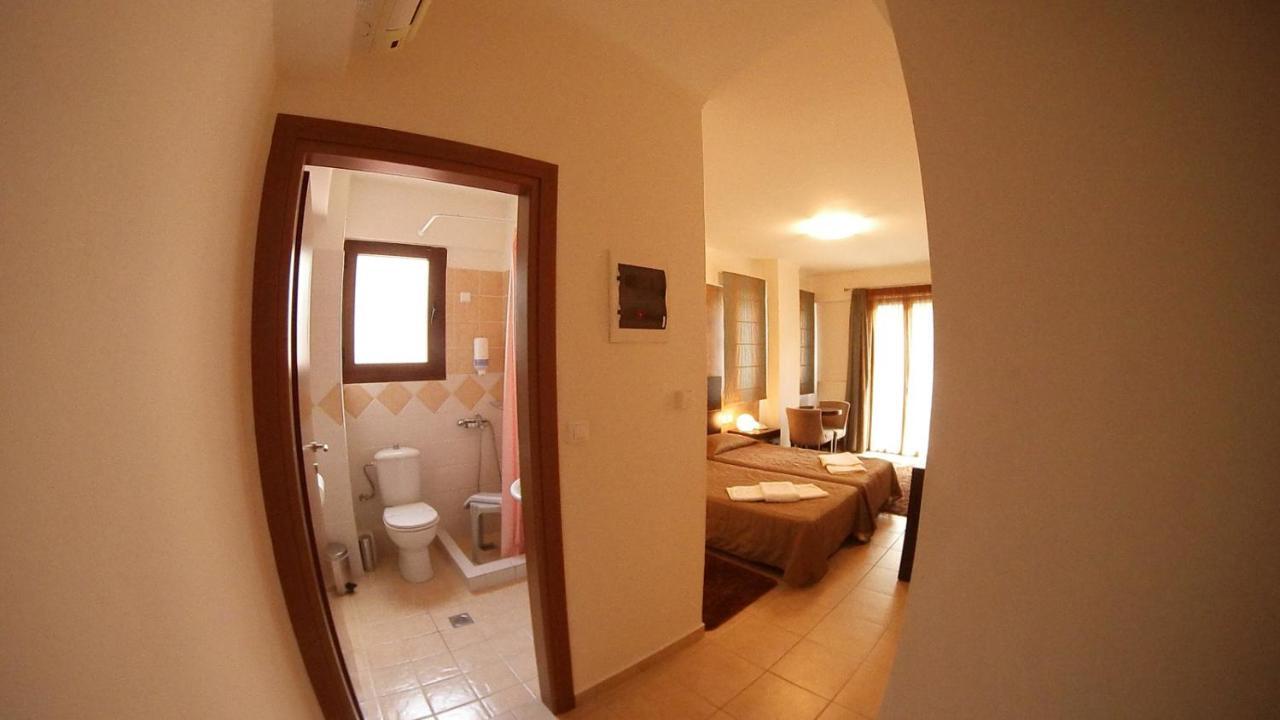 Ahilion Hotel Kalavryta Esterno foto