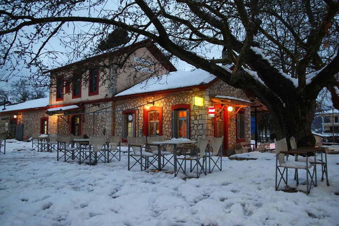 Ahilion Hotel Kalavryta Esterno foto